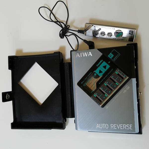 AIWA AUTO REVERSE HS-J8 カセットプレーヤー AIWA AIWA カセットプレーヤー AUTO REVERSE HS-G8 ジャンク AUTO