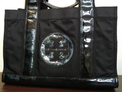 即決 定番人気 TORY BURCH トリーバーチ ビッグロゴ トートバッグ 