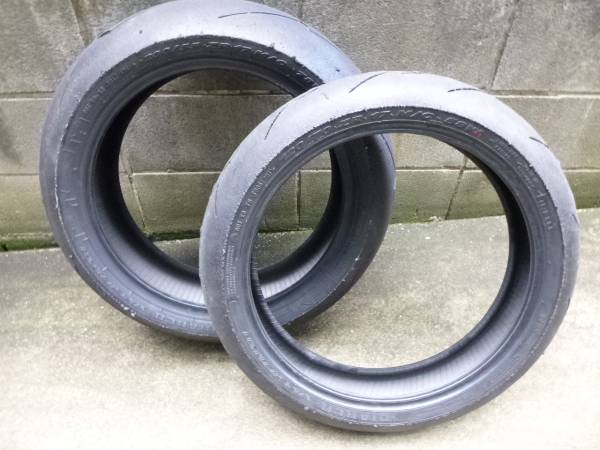 ②　前後セット　ピレリーディアブロ スーパーコルサ SC1 　120/70ZR17　200/55ZR17