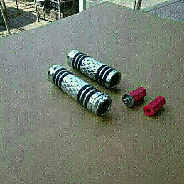 値下げ！ハーレー用アレンネスグリップ 美品_3