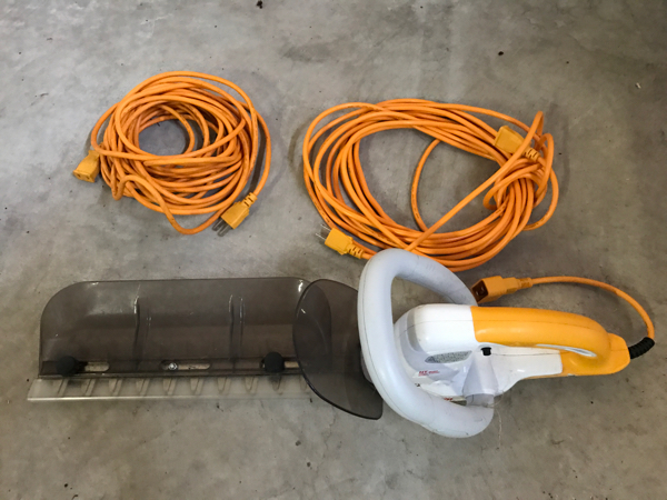 RYOBI リョービ/ヘッジトリマ HT-3020/刈込機/刈込み幅300mm /ガーデニング/芝刈