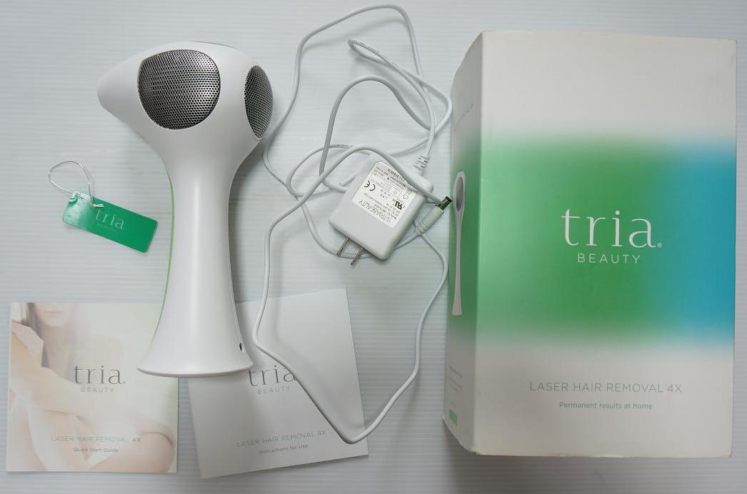 トリア 脱毛器 ホワイト/グリーン 充電器付きLHR4.0