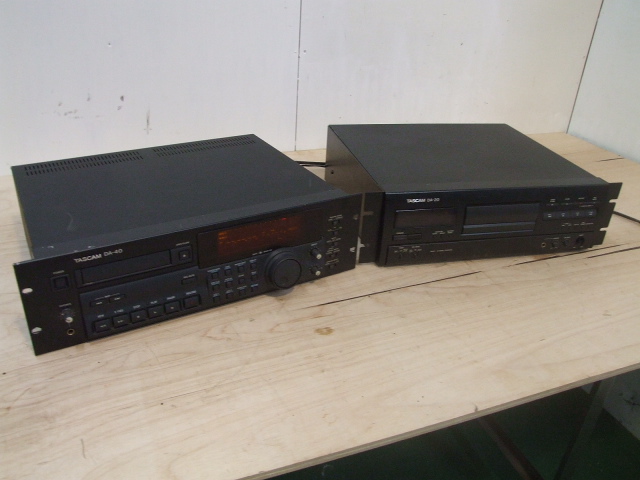 T2034☆ジャンク TASCAM 業務用 DATデッキ DA-20/DA-40 □DATデッキ