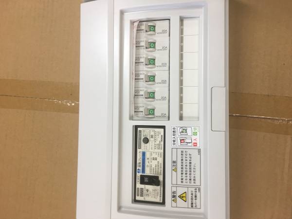 分電盤　単3　ＥＬＢ30Ａ　6回路　ＫＡＷＡＭＵＲＡ 2