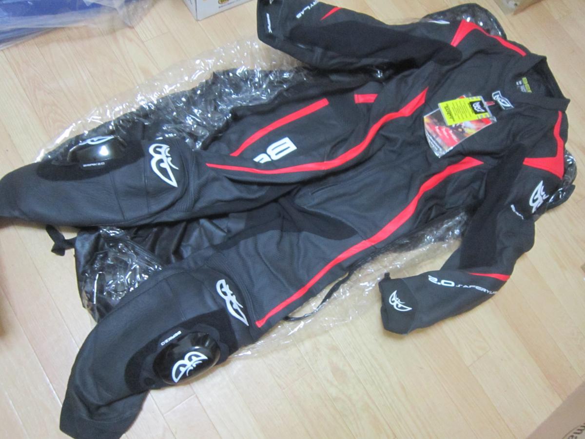 ◆BERIK レーシングスーツ LS1-10417 レッド　54サイズ◆未使用