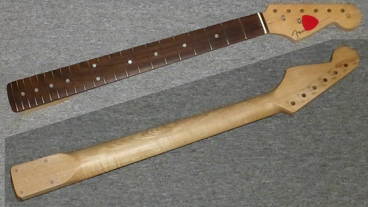 ■ストラト用ネック Fenderロゴ付（スパロゴ）■