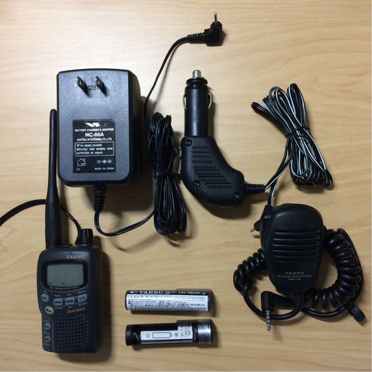 中古 アマチュア無線機 YAESU VX-1