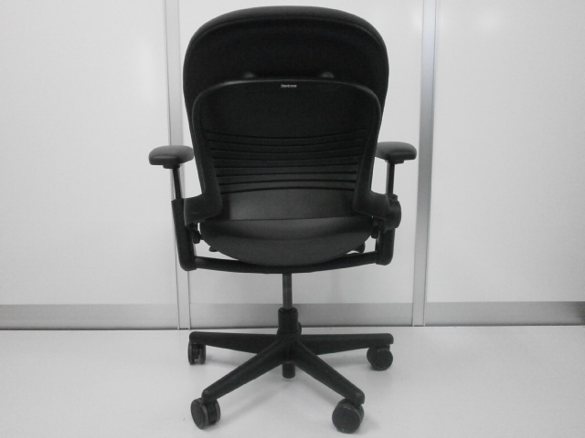 スチールケース USモデル 可動肘付 ランバー リープチェアV2 Steelcase 