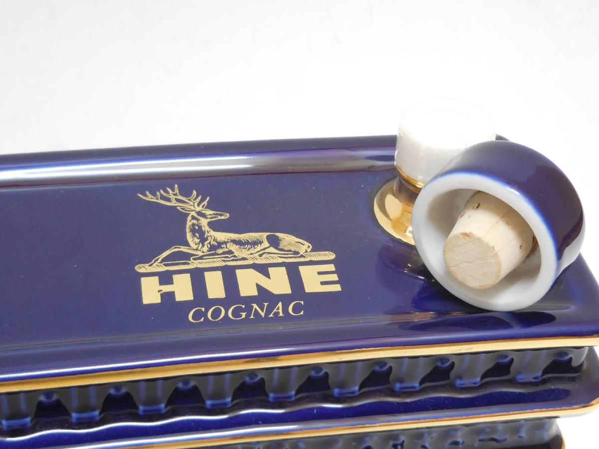 未開栓】HINE ハイン ナポレオン 凱旋門 青陶器 COGNAC 未開栓】HINE ハイン ナポレオン 凱旋門 青陶器 COGNAC