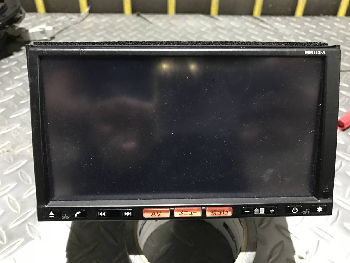 10/4-2　日産　ナビゲーション　MM112A　カーナビ　ナビ　純正品　中古