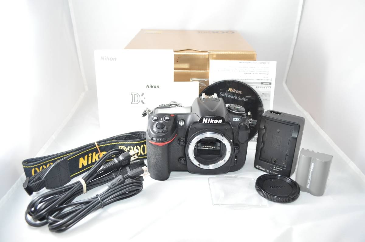☆極上品☆ ニコン Nikon D300 ボディ 付属品多数