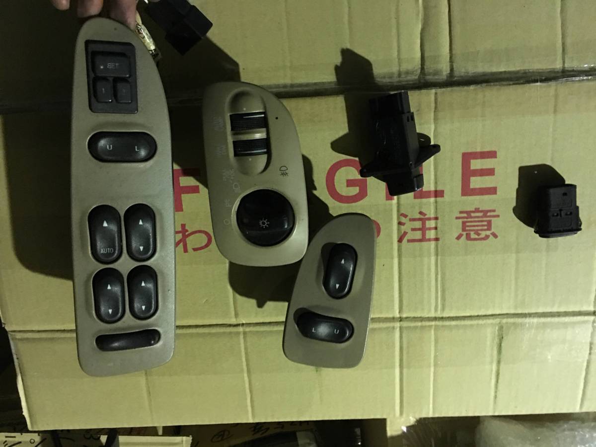 ぬゆ 98～02 リンカーン ナビゲーター パワーウィンドウスイッチ ヘッド