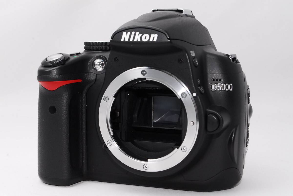 ☆美品☆ Nikon D5000 標準レンズキット#1395 ニコン、エントリー