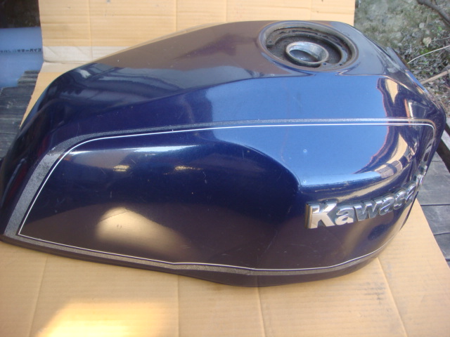 ☆ZRX400-2 ZR400E ガソリンタンク☆純正 ZRX 2 Ⅱ ZRX400 タンク フェールタンク