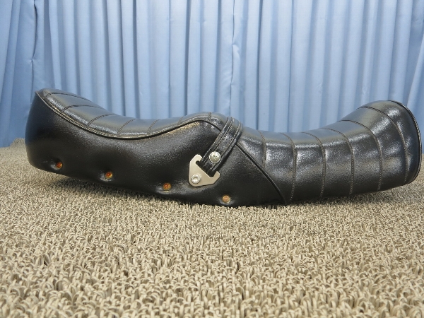 CB400FOUR NC36 タックロール シート 1710180984003/506869C11