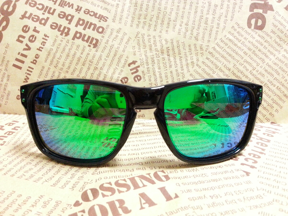 Oakley Holbrook サングラス マットブラック グリーンレンズ メンズ Oakley Holbrook サングラス マットブラック グリーンレンズ