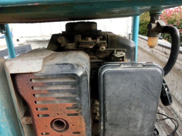 デンヨーニューパワー2300　動作品　ジャンク扱い