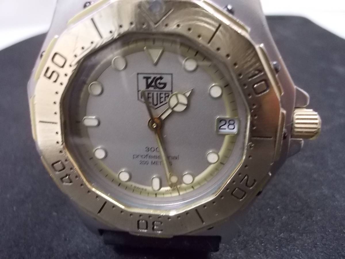 TAGホイヤー男性腕時計３０００稼働品