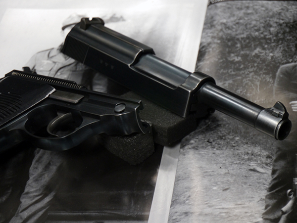 ワルサー P38 特注刻印 ブルーイング ドレスアップパーツ シリアル 8111