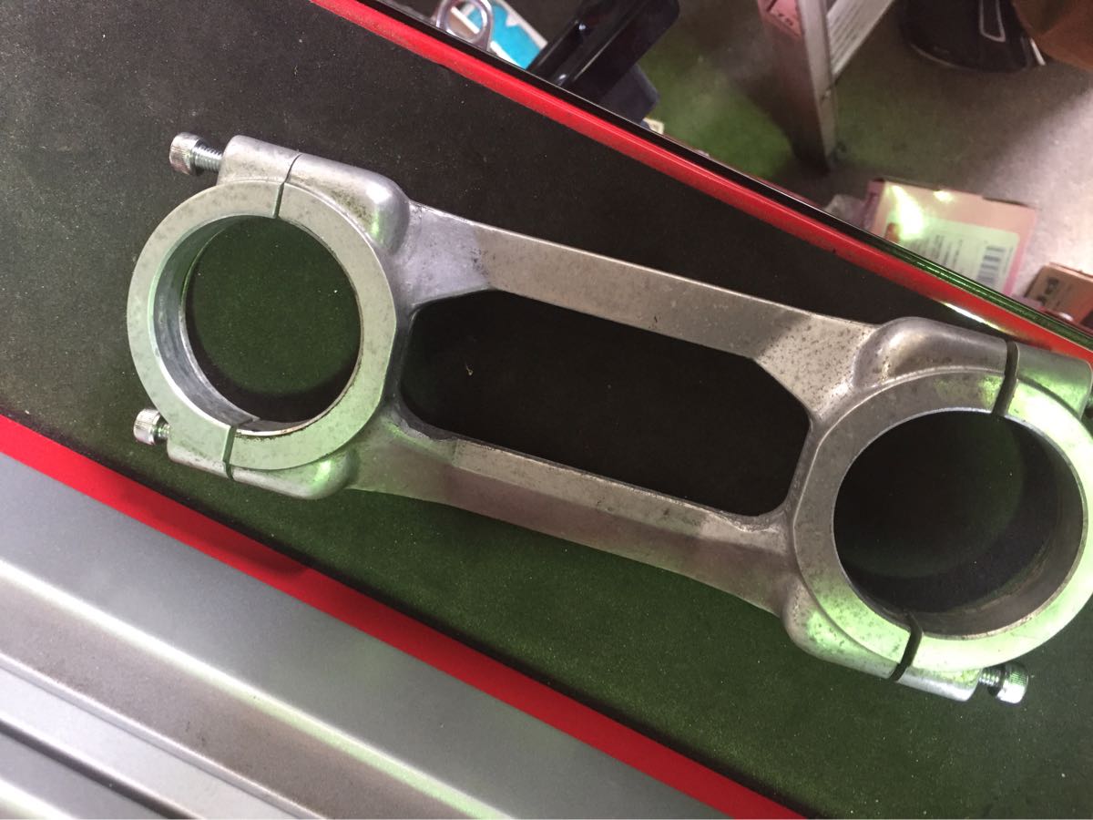 DAYTONA RZ250Rフロントフォークスタビライザー DAYTONA RZ250用