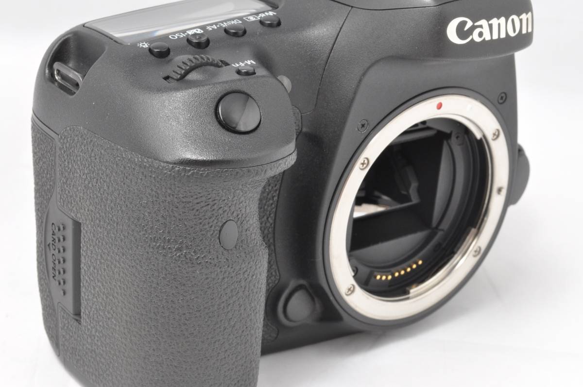 □極上品□ CANON キヤノン EOS 7D MarkII ボディ ☆極美品☆キャノン