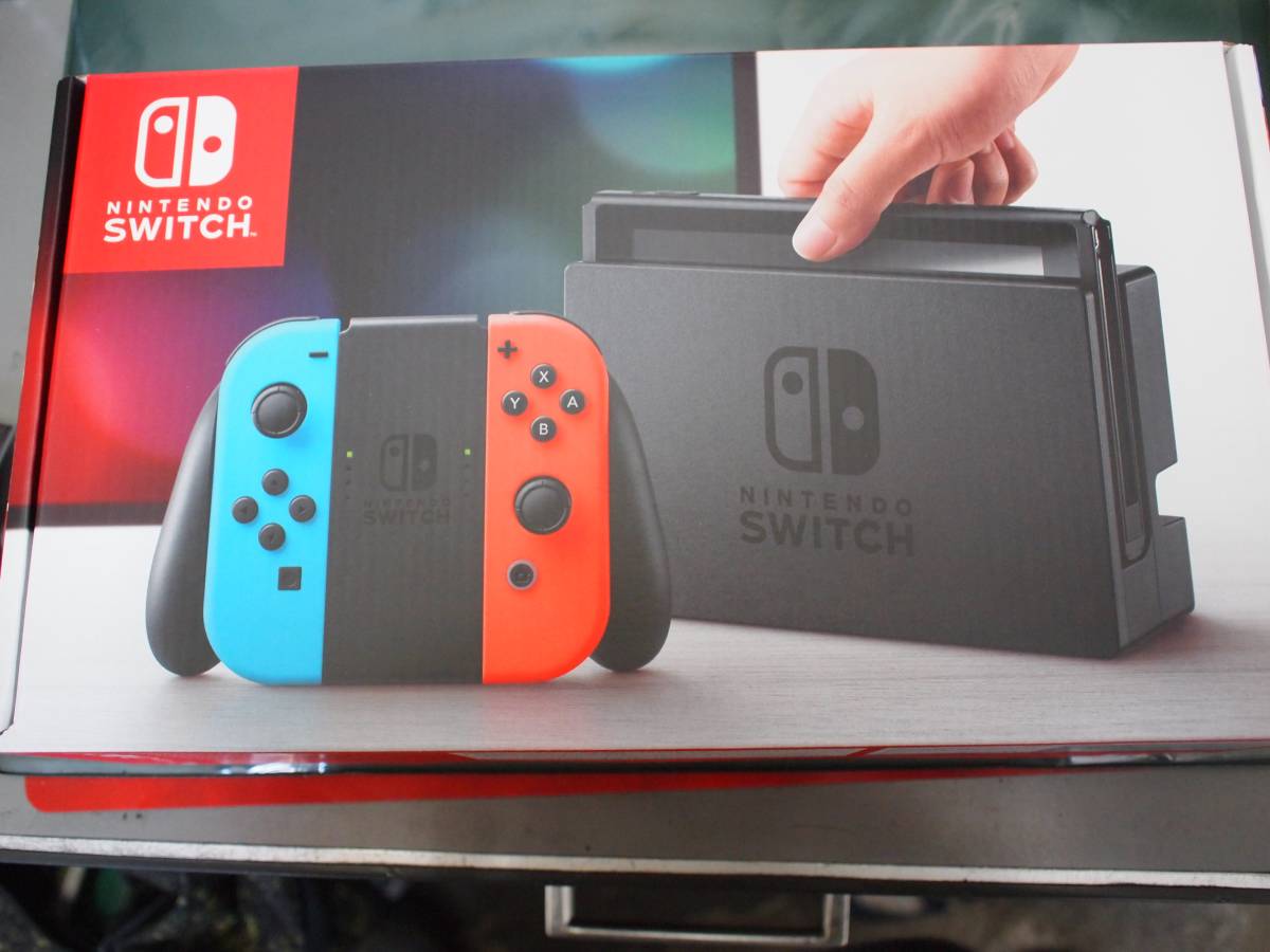 新品☆ニンテンドースイッチ☆トリコロールカラー☆未開封☆保護フィルム付き
