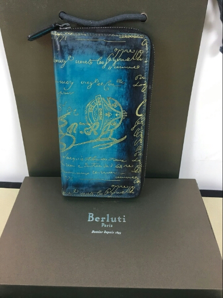 超美特注正規品Berluti ベルルッティ180度開き長財布.
