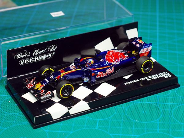 【マルテ】トロロッソ　STR11 フェルスタッペン　ベッテル　セット 特売】スクーデリア トロ ロッソ STR11 2016 #33 M.フェルスタッペン 1