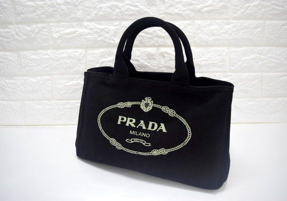 カナパ プラダ 格安 三角ロゴ ✨良品✨PRADA ショルダー 格安 カナパ プラダ 格安 三角ロゴ ✨良品✨PRADA ショルダー 格安