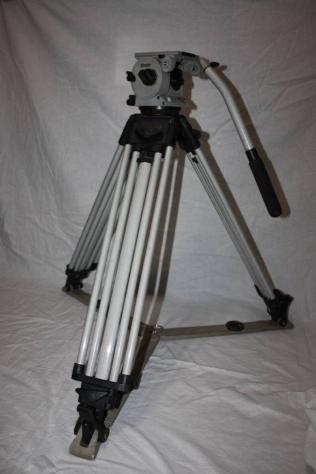 Vinten　vision5　3段三脚