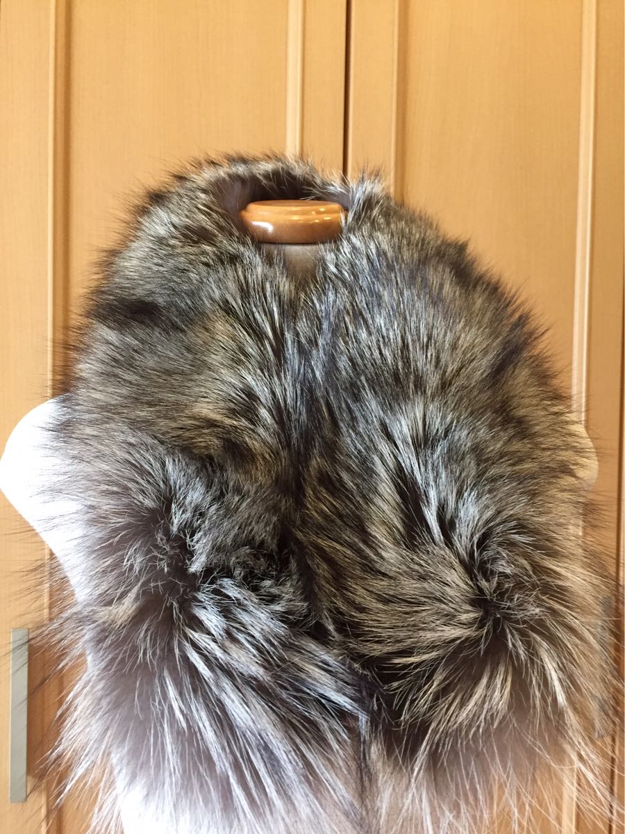 新品 SAGA FOX サガフォックス 毛皮 リアルファー ティペット マフラー 