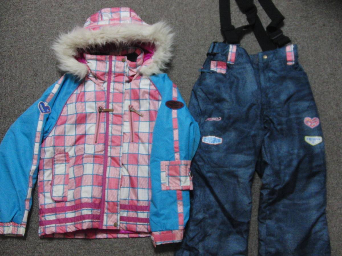 超美品PERSON’S　パーソンズ　スキーウェア　140・130-145cmサイズ調節可 近県送料780円～(80サイズ)ok　坂戸からR254で練馬付近手渡し可 スポーツ別 スキー
