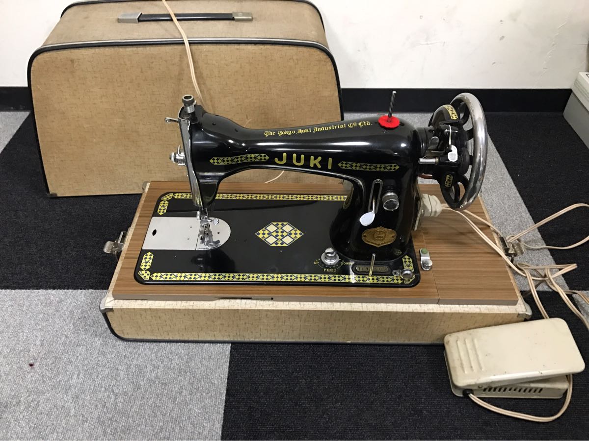 JUKI ジューキ製 TL-82 昭和レトロ 家庭用足踏みミシン：アンティーク 
