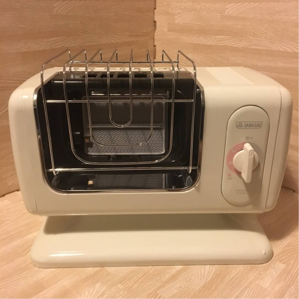未使用 】リンナイ ガス赤外線ストーブ ホワイト Rinnai R-483PMSIII