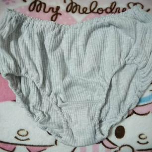 タンス整理品 薄灰色 高校生 Jk 学生 パンティ 下着 パンツ ショーツ 長年自宅保管品 パンティー スタンダード 売買されたオークション情報 Yahooの商品情報をアーカイブ公開 オークファン Aucfan Com