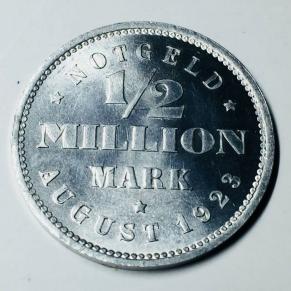 **第一次世界大戦後: 超ハイパーインフレ時代-ノートゲルト-コイン:1923s: ハンブルク: 1/2-Million-Mark.27mm.，2.0g.* (アルミニウム硬貨)