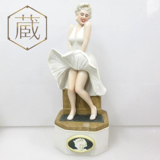 マリリン・モンロー 7年目の浮気 バーボンウイスキー空瓶 入手困難