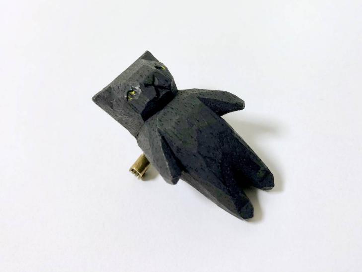 貴重 1点のみ 木工作家 江籠正樹さん 黒ネコ ブローチ 木彫り作品