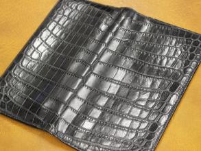 ボッテガ・ヴェネタ 本物クロコダイル ブラック