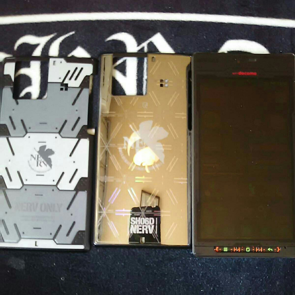 ドコモ スマホ SH-06D NERV エヴァンゲリオン限定モデル 中古美品 限定おまけセット_10