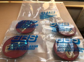 BBS 70π レッド キャップ 1台分