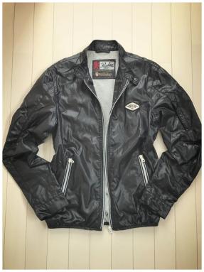 人気定番，お得 Replay リプレイ ナイロン ライト ジャケット 春物 イタリア S M メンズ(ジャンパー、ブルゾン)｜売買されたオークション情報、yahooの商品情報をアーカイブ公開 - オークファン 男性用