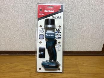 マキタ　フラッシュライト　LED　ML808　14.4/18V兼用　本体のみ　ストラップ・首振り・ズーム有