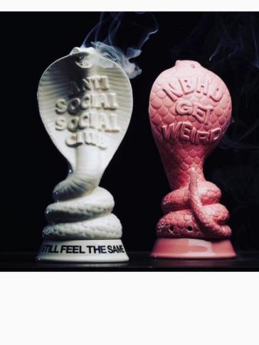【定番，新作登場】 Neighborhood Anti social social club Incense Chamber Pink ピンク(その他)｜売買されたオークション情報、yahooの商品情報をアーカイブ公開 - オークファン その他