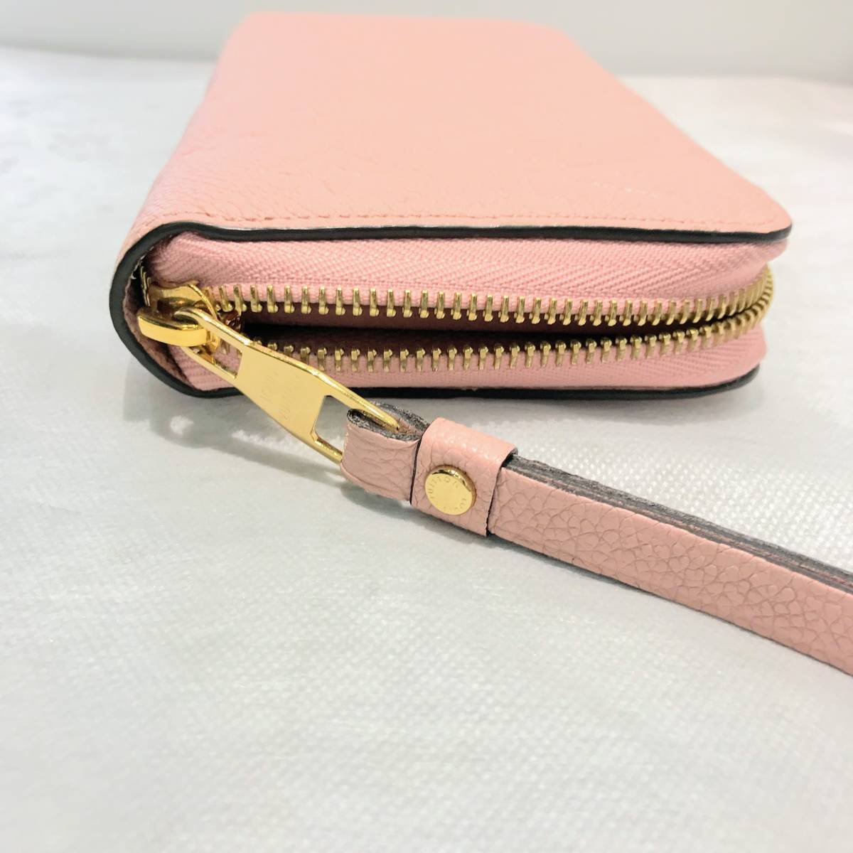 LOUIS VUITTON M64090 ジッピーウォレット 長財布 ほぼ未使用美品 ルイ 