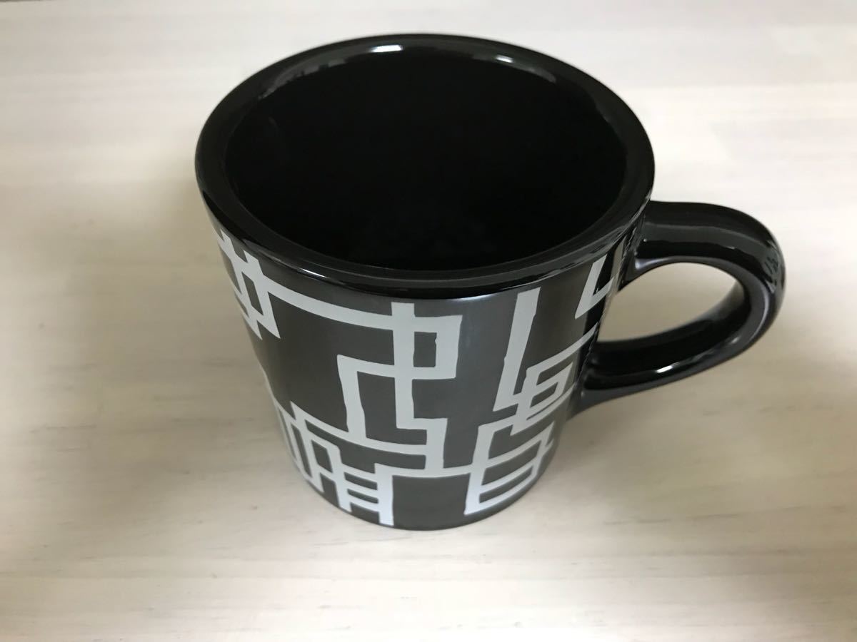 新品！【布袋寅泰☆マグカップ☆2個セット☆BLACK×WHITE☆G柄 