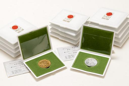 1964年 東京オリンピック 記念メダル 銀メダル ケース付き シルバー