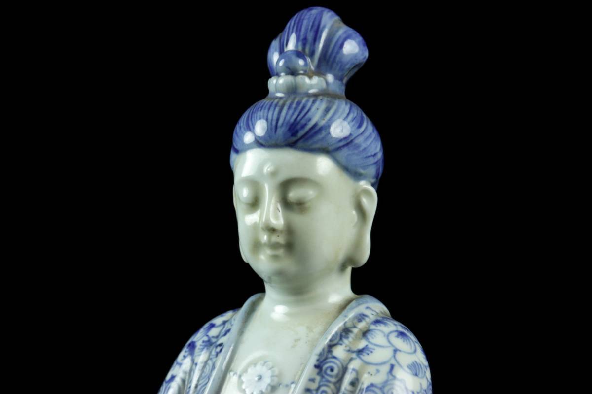 ◇櫟◇ 中国古玩 唐草花染付観音菩薩像 36cm 細密細工 仏像唐物骨董 H