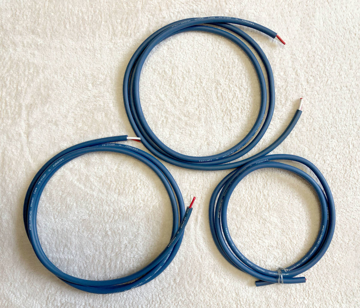 ★ FURUKAWA 古河 PCOCC スピーカーケーブル FSー２T２０P ★ 1m55cm x 2本 ★ １m x 1本 ★ 中古