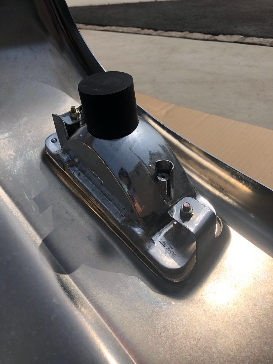 引取り限定】メッキバンパー スーパーグレートタイプ 2tワイド汎用 JET